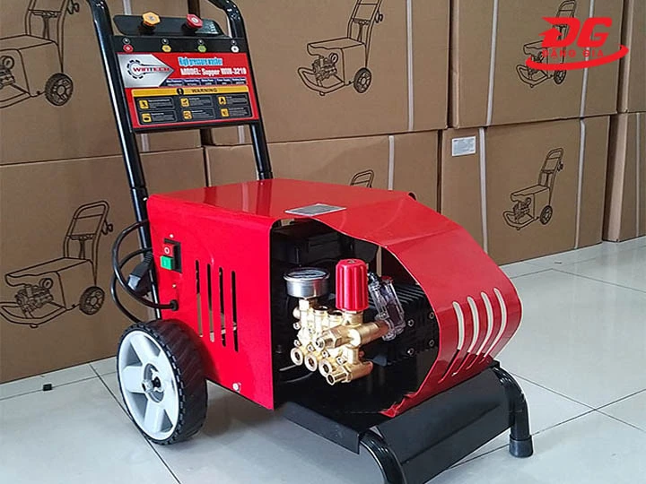 Máy phun rửa xe cao áp Wintech Superwin-3210
