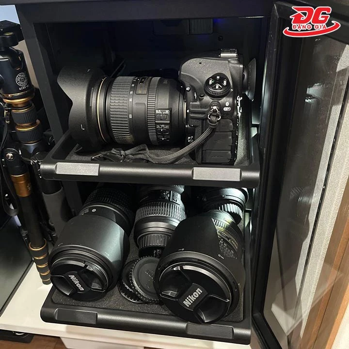 xếp đồ vào tủ