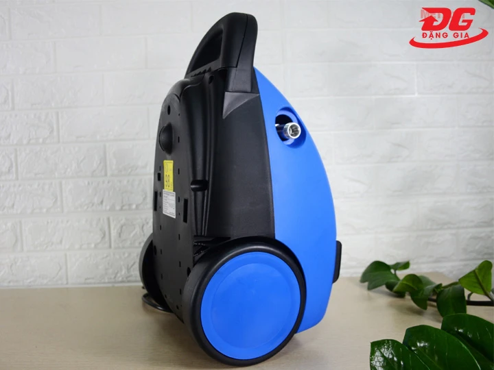 Máy rửa xe Jakcop bền bỉ