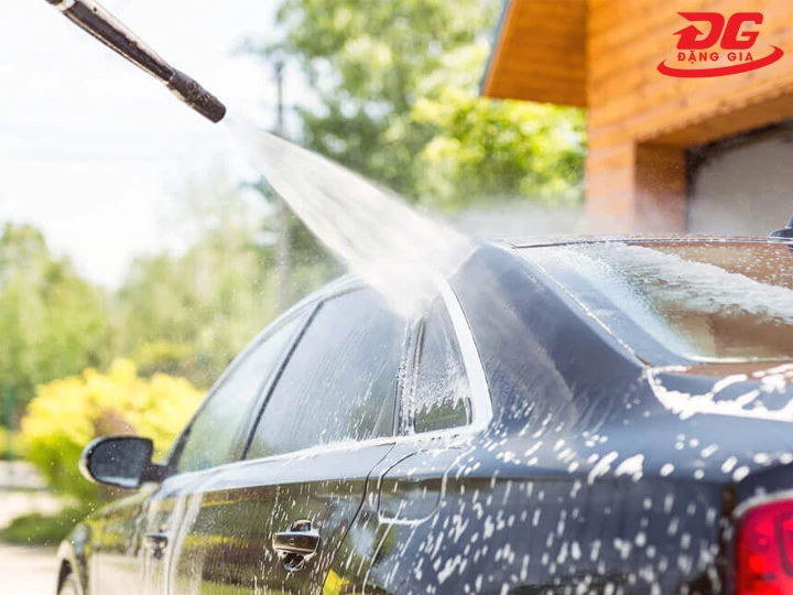 Máy rửa xe Jakcop mạnh mẽ