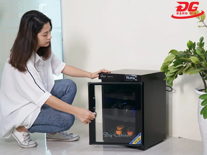 lưu ý khi dùng tủ chống ẩm FujiE DHC040
