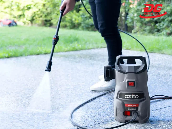 sử dụng Máy xịt rửa xe Ozito PWB-2200