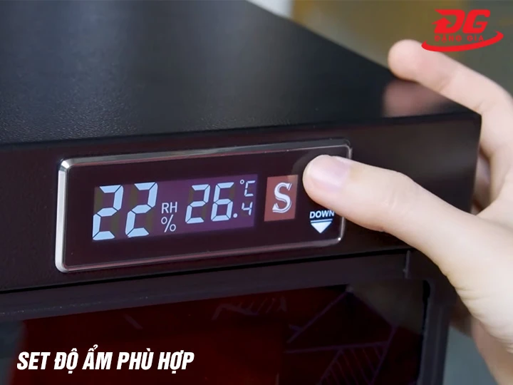 Cài đặt tủ chống ẩm 300 lít Dry-Cabi DHC 300