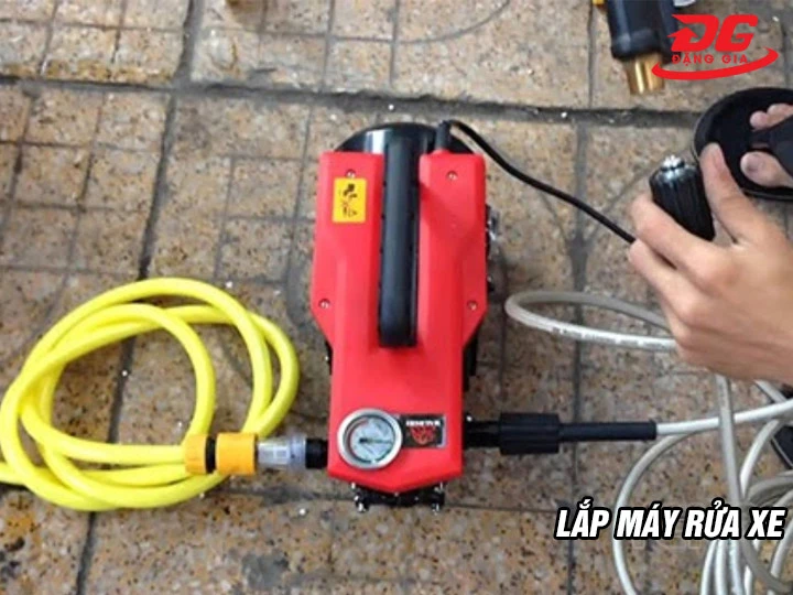 Lắp máy rửa xe Hantex