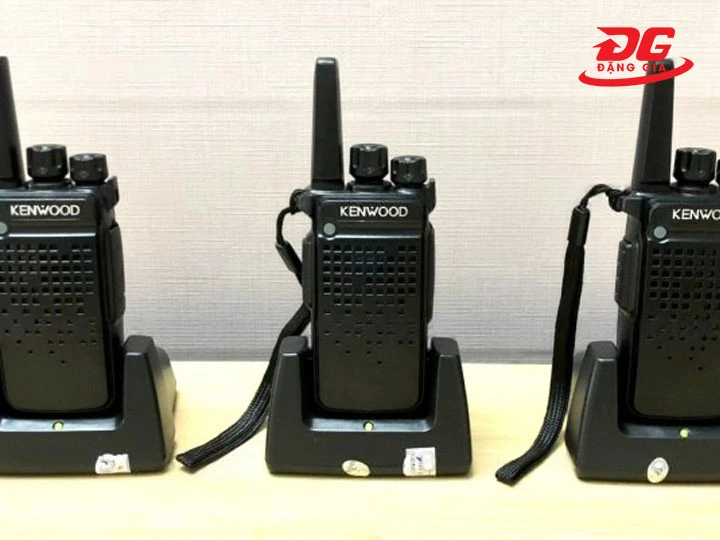 bộ đàm Kenwood TK P330 công suất phát ổn định