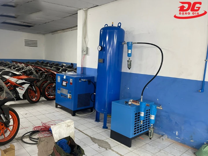 máy nén khí 15kW trong ngành chế tạo