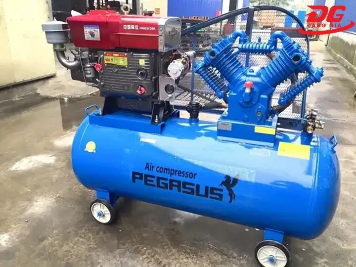 Máy nén khí chạy dầu Pegasus TM-V-1.05/12.5 - 500L