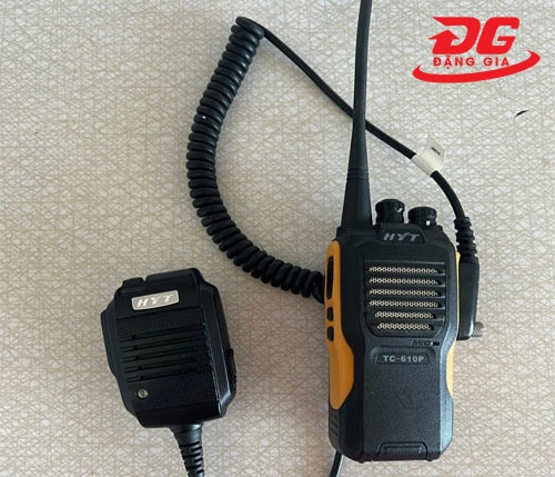 Bộ đàm cầm tay HYT TC-610P 4