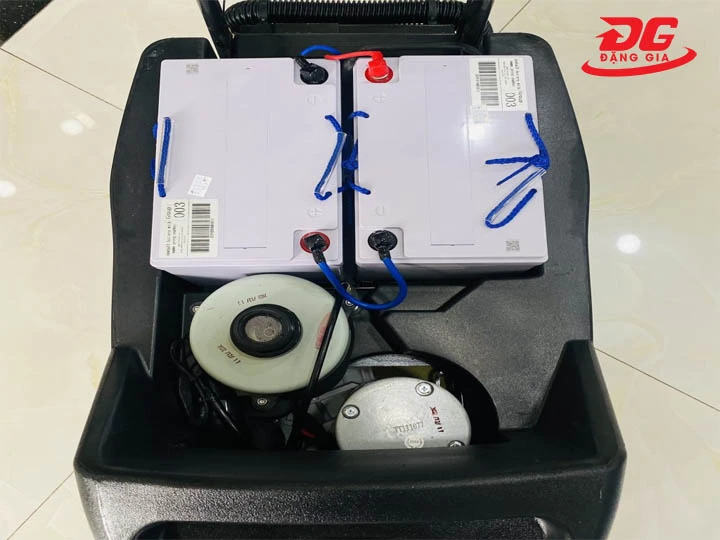 ưu điểm máy chà sàn liên hợp Supper Clean SC25D