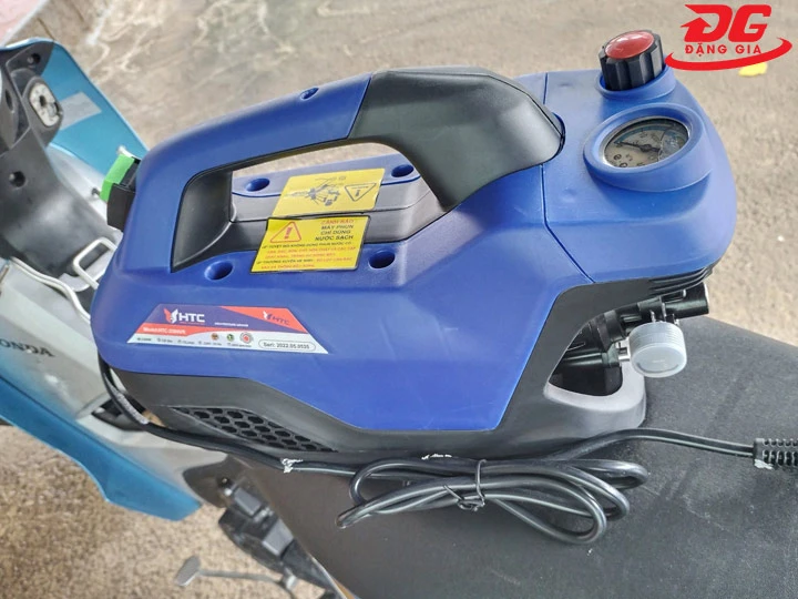Máy rửa xe HTC 2300VR