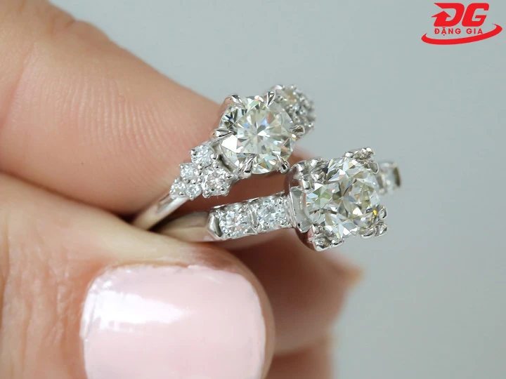 lựa chọn vàng trắng hay bạch kim