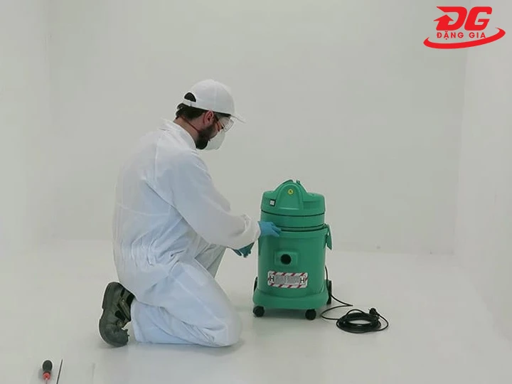 máy hút bụi mịn IPC