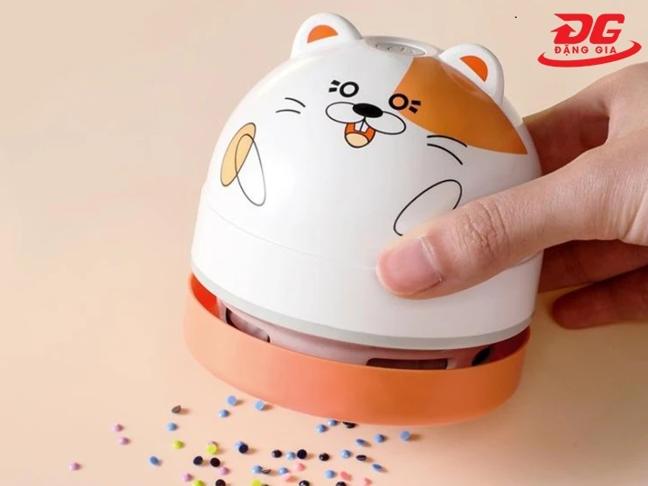 Máy hút bụi để bàn nhỏ gọn