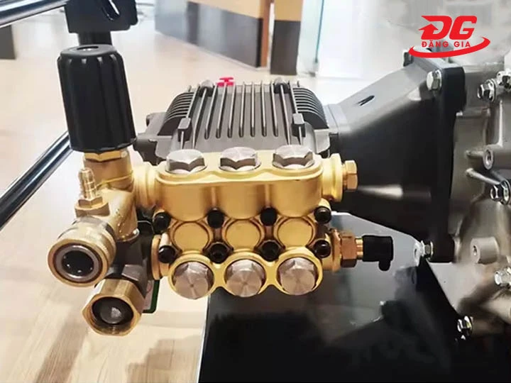 máy phun rửa xe cao áp Palada 2900-9.0HP bền