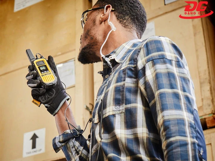 bộ đàm DeWalt đa năng