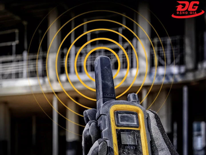 bộ đàm DeWalt sóng khỏe