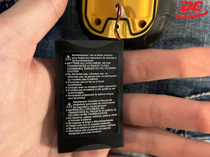 Pin bộ đàm DeWalt