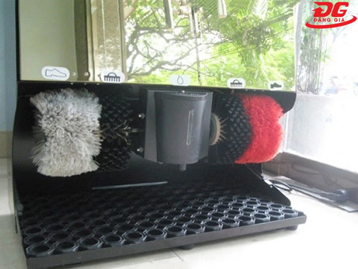 Hệ thống chổi phân tầng máy đánh giày CX-1106A