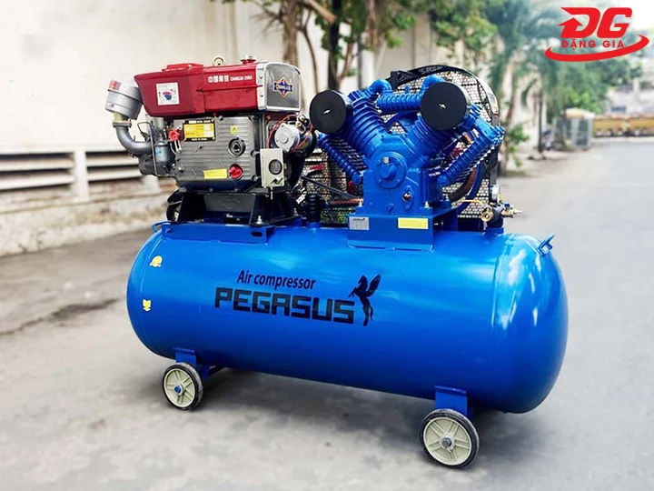 Máy nén khí chạy dầu/xăng