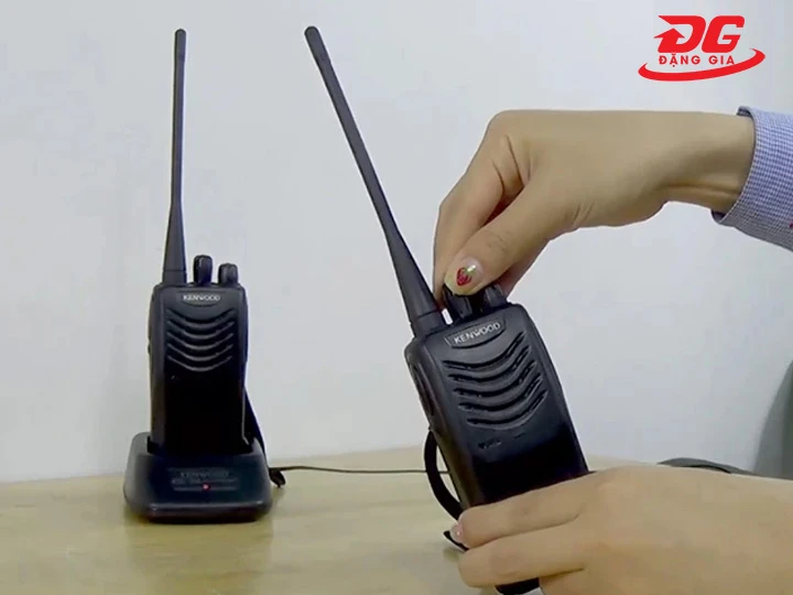 Cách sử dụng bộ đàm Kenwood TK 360