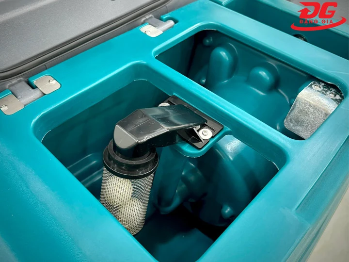 Bình nước máy chà sàn nhà xưởng Kraffer KF60