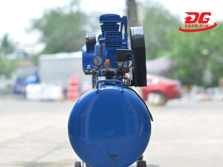 Chi tiết máy nén khí dây đai Pegasus TM-W-2.0/8-500L