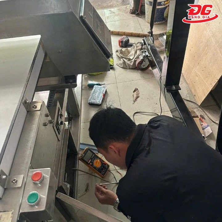 bảo dưỡng máy dò kim loại