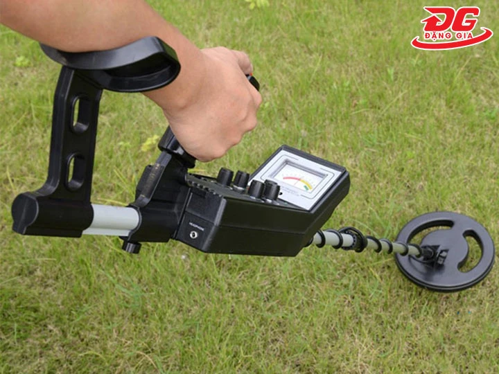 Dòng máy dò dưới đất