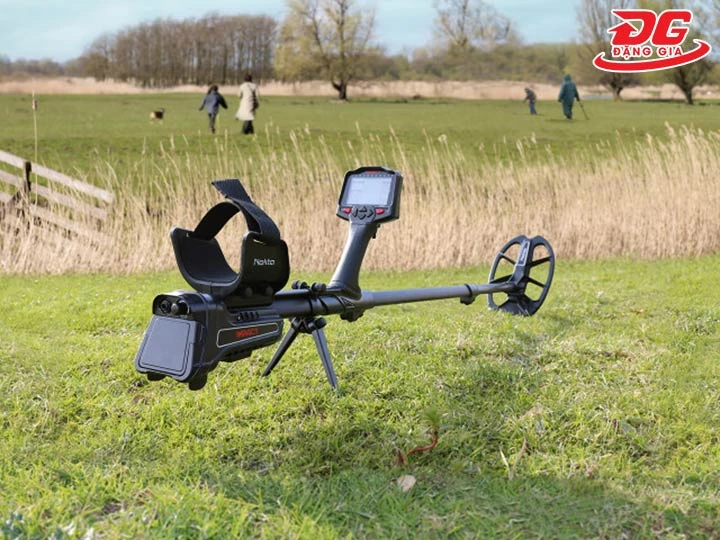 Máy dò kim loại Nokta Impact