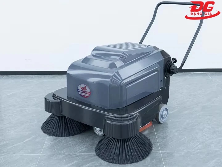 xe quét rác DQC - Tech bền bỉ