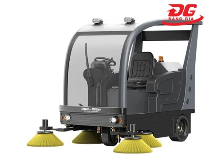 Xe quét rác ngồi lái DQC - Tech 9F vận hành êm