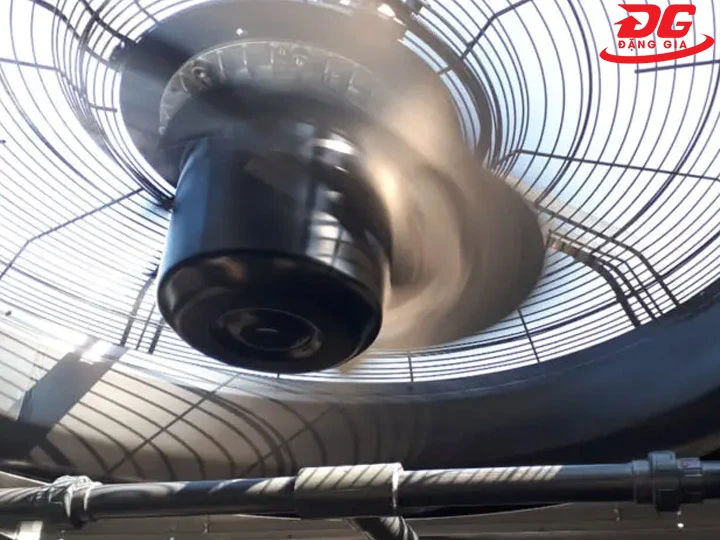 Quạt tháp giải nhiệt gió