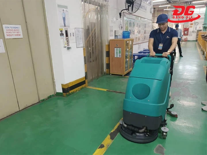 máy chà sàn liên hợp Eureka E50 thiết kế tối ưu