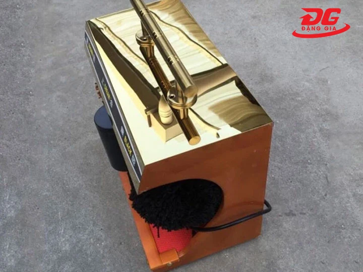 máy đánh giày Sakura SKR S4 dễ sử dụng