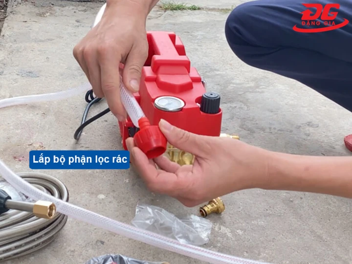 lắp bộ phận lọc rác