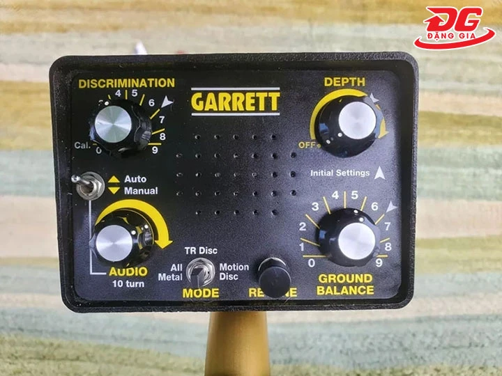 bảng điều khiển của Garrett Scorpion Gold A8