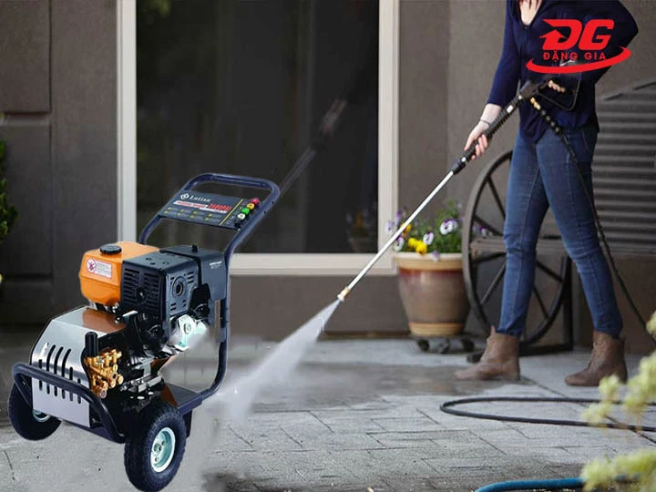 máy rửa xe máy chạy xăng Lutian 18G30-13A áp lực cao