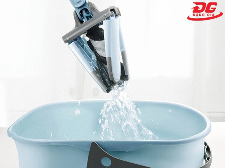 vặn nước bằng cơ chế xoắn