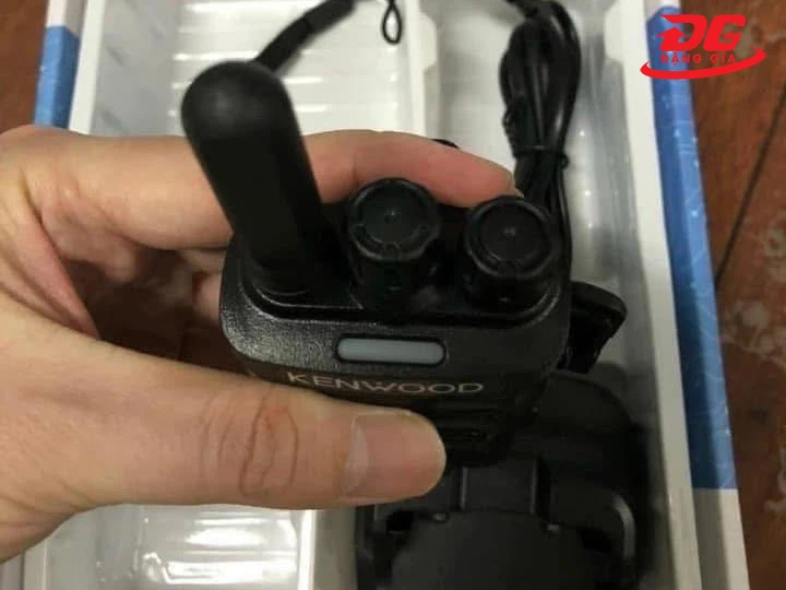 bộ đàm Kenwood TK 217s truyền tín hiệu rảnh tay