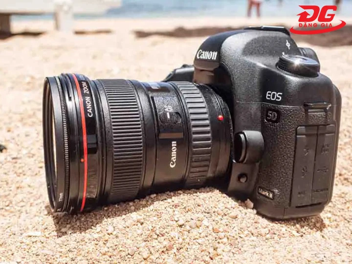 bảo quản máy ảnh khỏi nắng nóng