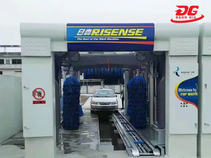 máy rửa xe tự động trung quốc