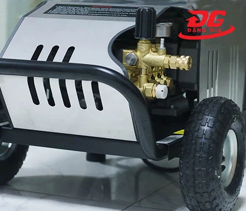 Máy bơm rửa xe áp lực cao LUTIAN 20M30 4