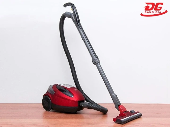 máy hút bụi 2300W bền bỉ