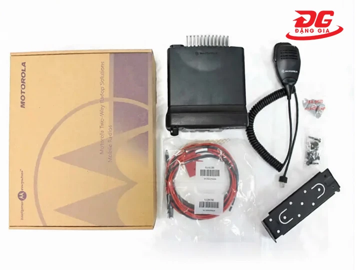 máy bộ đàm Motorola GM338 tương thích nhiều phụ kiện