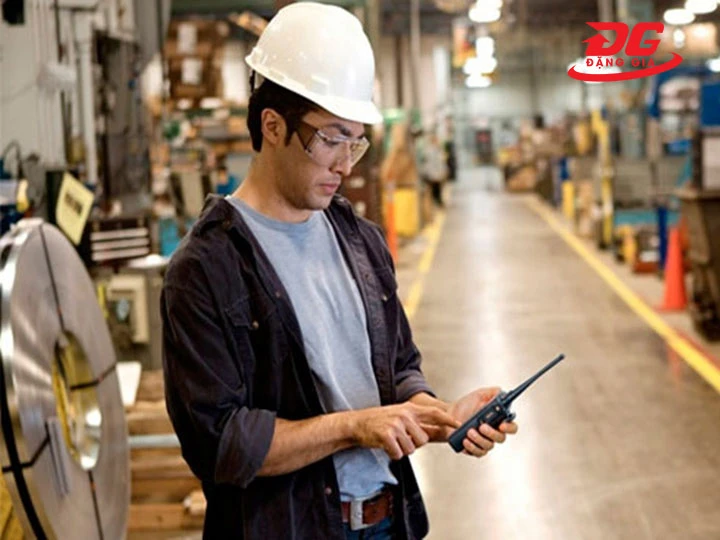 Địa bàn làm việc của bộ đàm Kenwood TK 3178 NEW 