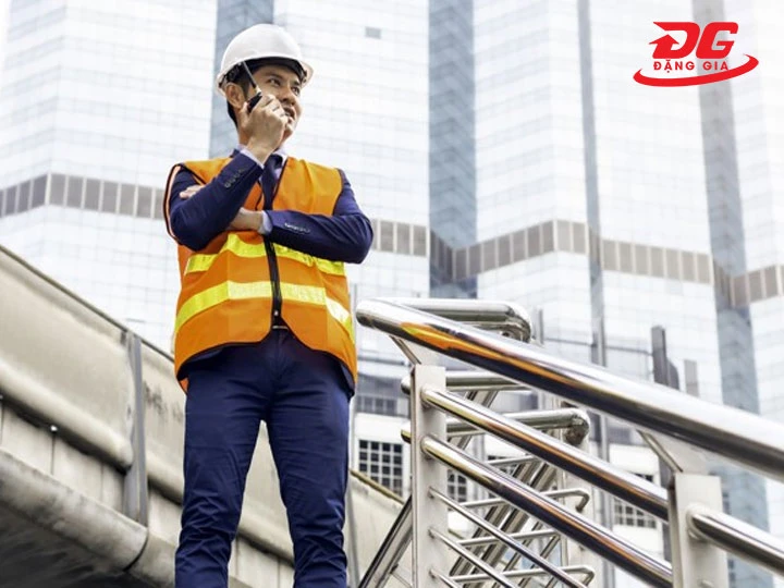 Bộ đàm 3G/4G Motorola HJ5000 phục vụ công việc gì?