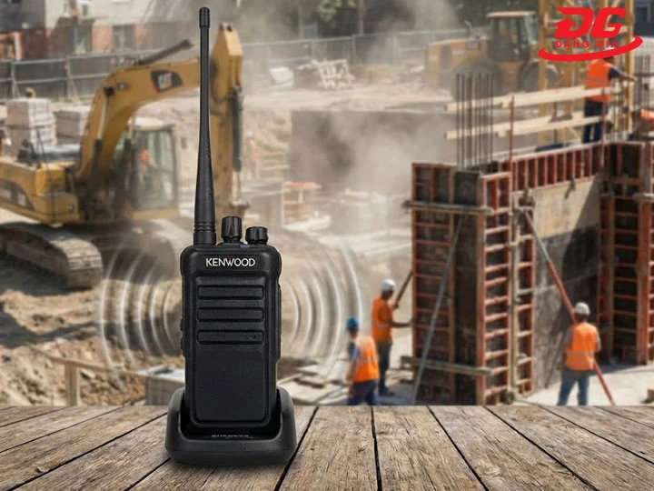 Bộ đàm Kenwood D6000 loa to