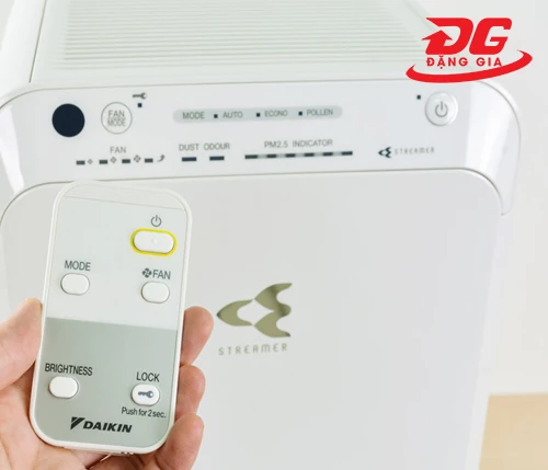Máy lọc không khí Daikin MC55UVM6 5