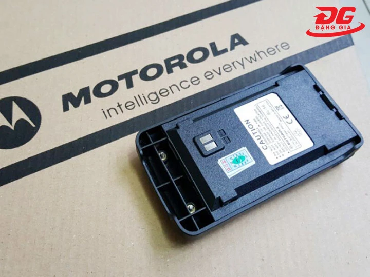 pin máy bộ đàm Motorola CP 1300 PMNN4081A hỗ trợ sạc nhanh