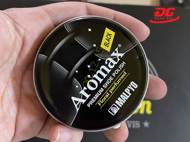 Xi đánh giày Aromax màu đen